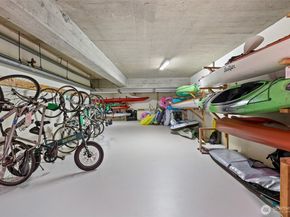 1600 43rd Avenue E 209, Seattle WA 98112