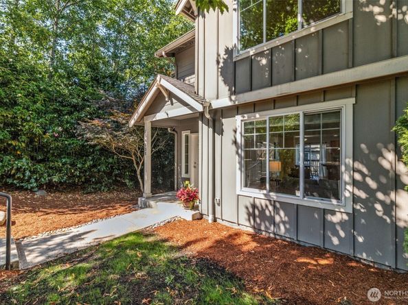 15623 44th Place W Unit B, Lynnwood WA 98087