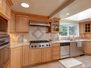 10538 48th Place NE, Kirkland WA 98033