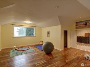 10538 48th Place NE, Kirkland WA 98033