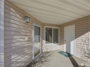 11130 SE 208th Street H102, Kent WA 98031