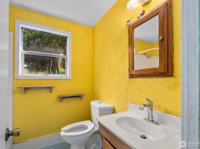 12249 Shorewood Drive SW, Burien WA 98146