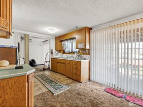 8829 20th Avenue SW, Seattle WA 98106