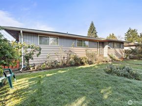 8829 20th Avenue SW, Seattle WA 98106