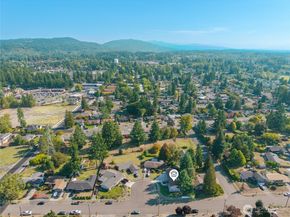 1112 Redmond Avenue NE, Renton WA 98056