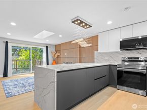 1112 Redmond Avenue NE, Renton WA 98056