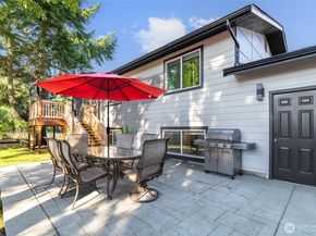 1112 Redmond Avenue NE, Renton WA 98056