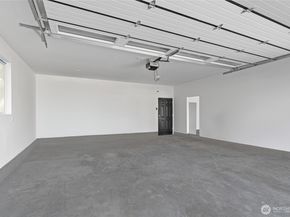 1112 Redmond Avenue NE, Renton WA 98056