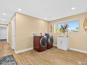 1112 Redmond Avenue NE, Renton WA 98056