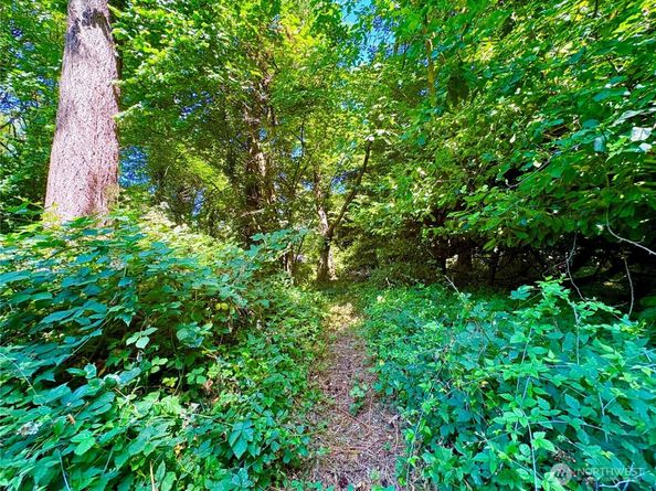 9926 SW 116th Street, Vashon WA 98070