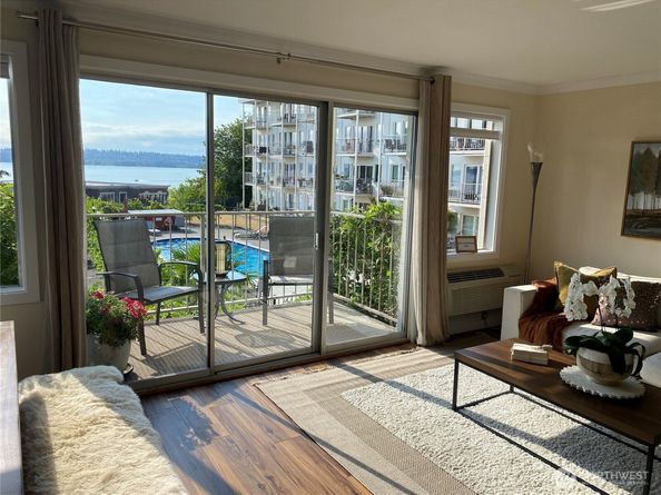 201 2nd Street S 212, Kirkland WA 98033