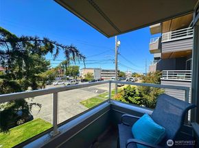 3204 Alki Avenue SW 1, Seattle WA 98116