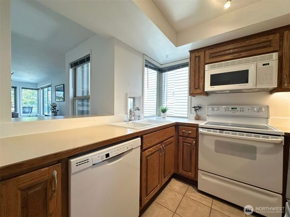 3204 Alki Avenue SW 1, Seattle WA 98116