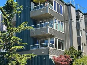 3204 Alki Avenue SW 1, Seattle WA 98116