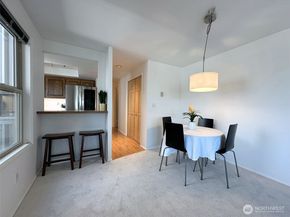 3204 Alki Avenue SW 1, Seattle WA 98116