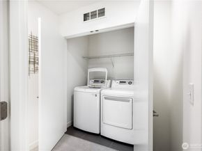 1134 N 90 Street D, Seattle WA 98103