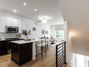 1134 N 90 Street D, Seattle WA 98103