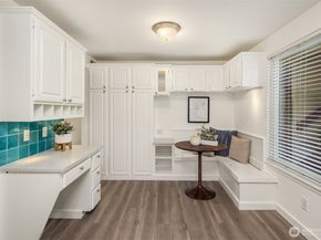 12009 100th Avenue NE 1, Kirkland WA 98034