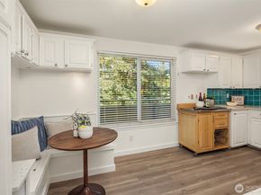 12009 100th Avenue NE 1, Kirkland WA 98034