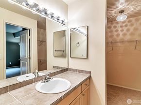 3924 243rd Place SE G204, Bothell WA 98201
