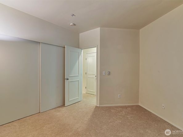 3924 243rd Place SE G204, Bothell WA 98201