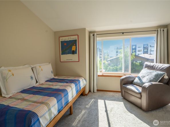 12723 35th Avenue NE B, Seattle WA 98125