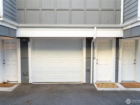 12723 35th Avenue NE B, Seattle WA 98125