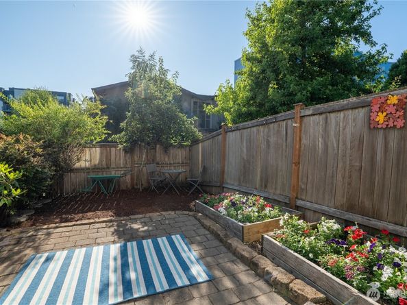 12723 35th Avenue NE B, Seattle WA 98125