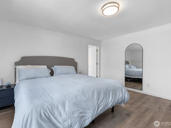 2219 14th Avenue W 405, Seattle WA 98119