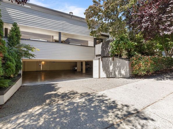 2219 14th Avenue W 405, Seattle WA 98119