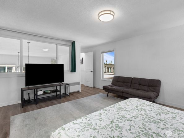 2219 14th Avenue W 405, Seattle WA 98119