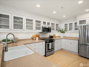 2400 8th Avenue N 2, Seattle WA 98109