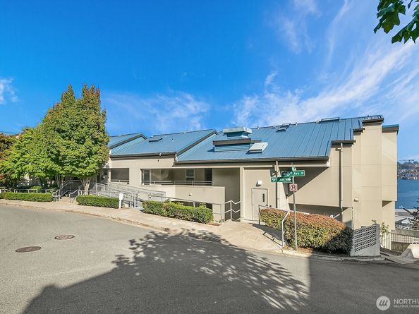 2400 8th Avenue N 2, Seattle WA 98109