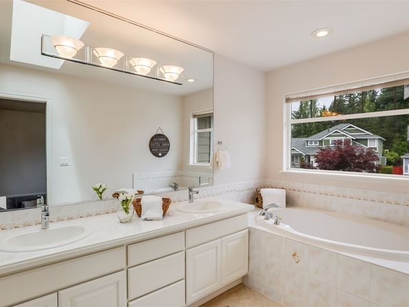 17303 SE 185th Street, Renton WA 98058