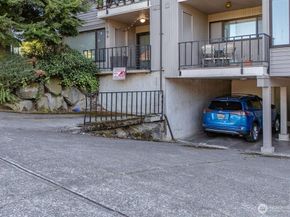 3661 24th Place W 401, Seattle WA 98199