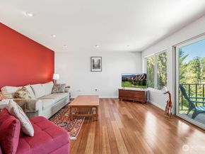 3661 24th Place W 401, Seattle WA 98199