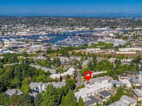 3661 24th Place W 401, Seattle WA 98199