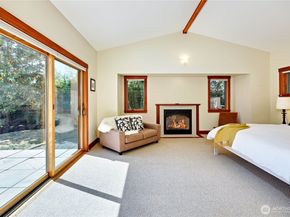 7870 NE Koura Farm Drive, Bainbridge Island WA 98110