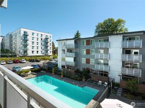 10501 8th Avenue NE 334, Seattle WA 98125