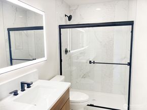 6722 NE 187th Street 101, Kenmore WA 98028