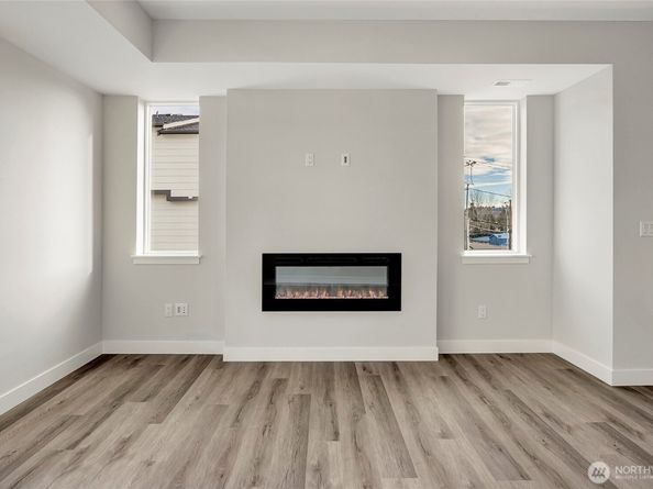 6722 NE 187th Street 101, Kenmore WA 98028
