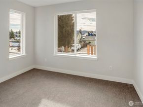 6722 NE 187th Street 101, Kenmore WA 98028