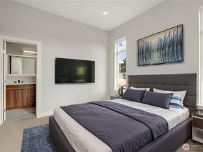 6722 NE 187th Street 101, Kenmore WA 98028