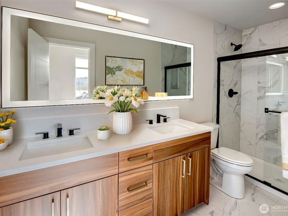 6722 NE 187th Street 101, Kenmore WA 98028