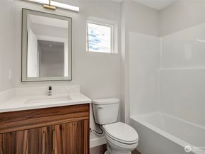 6722 NE 187th Street 101, Kenmore WA 98028