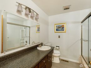 1847 N 183rd St, Shoreline WA 98133