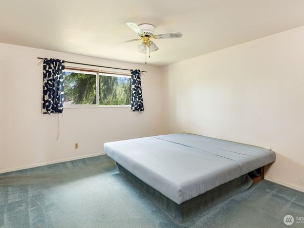 1847 N 183rd St, Shoreline WA 98133