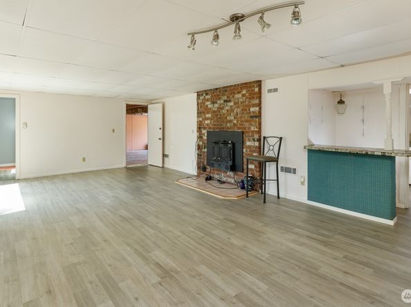1847 N 183rd St, Shoreline WA 98133