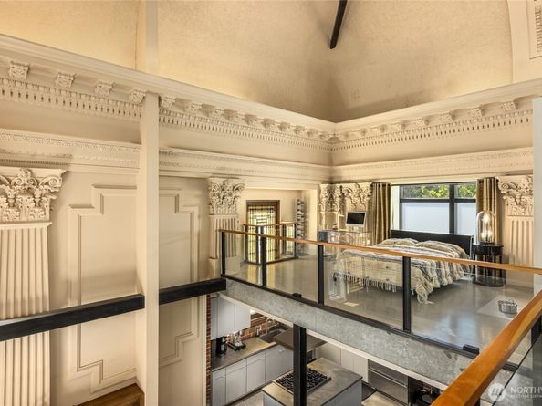 1843 16th Avenue 2, Seattle WA 98112