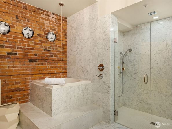 1843 16th Avenue 2, Seattle WA 98112